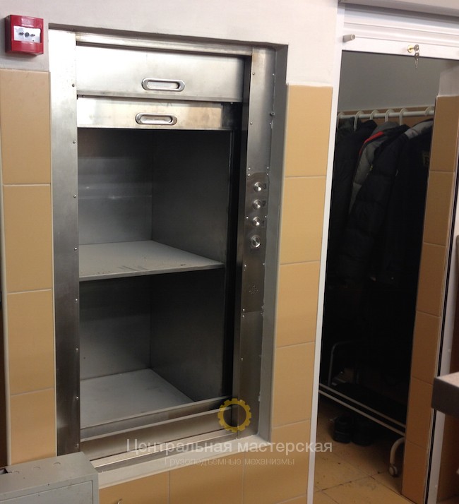 Ресторанный лифт: гильотинные двери на кабине и шахте из нержавеющей стали, на 50 кг - Механический подъемник