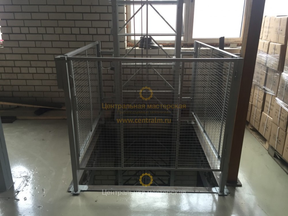 Мачтовый подъемник для склада на 500 кг - Вертикальный подъемник