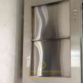 Ресторанный лифт: 100 кг, нержавеющая сталь, с сервисной высотой