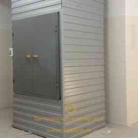 Малый грузовой лифт: 200 кг, обшит профнастилом С-8